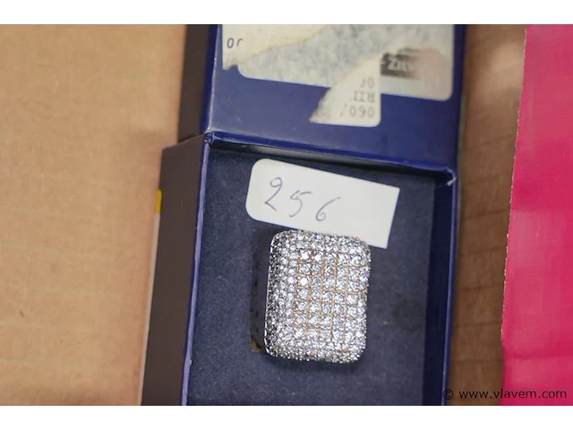 Zware massief zilver ring met safieren - afbeelding 1 van  1