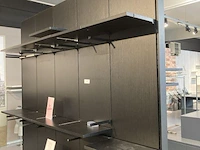 Zwart etalagemeubel - afbeelding 3 van  3