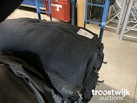 Zwart moltondoek 300x600cm met pipesnap - afbeelding 4 van  4