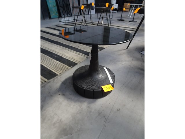 Zwarte bijzettafel - afbeelding 1 van  2