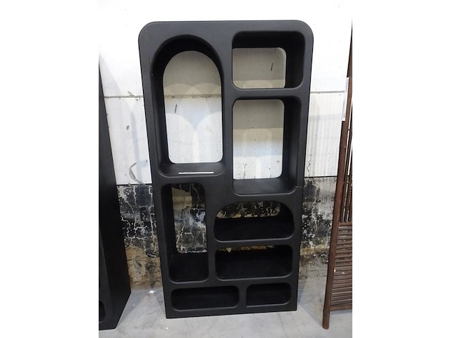 Zwarte kast - afbeelding 1 van  7