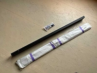 Zwarte massieve alu deurgreep - afbeelding 1 van  8