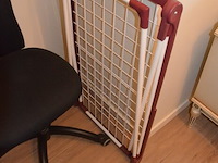 Zwarte rolbureelstoel, droogrekje - afbeelding 5 van  5