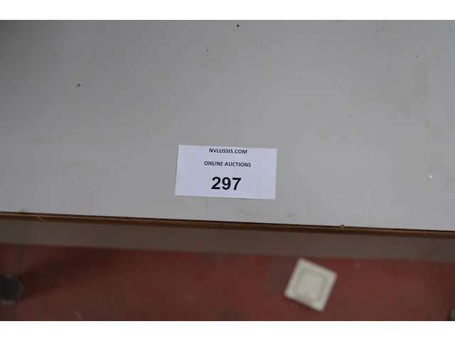 Zwarte rolbureelstoel, werktafel techniform (218,225) - afbeelding 3 van  7