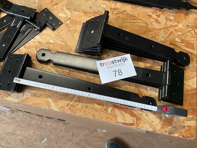 Zwarte scharnieren - afbeelding 3 van  7