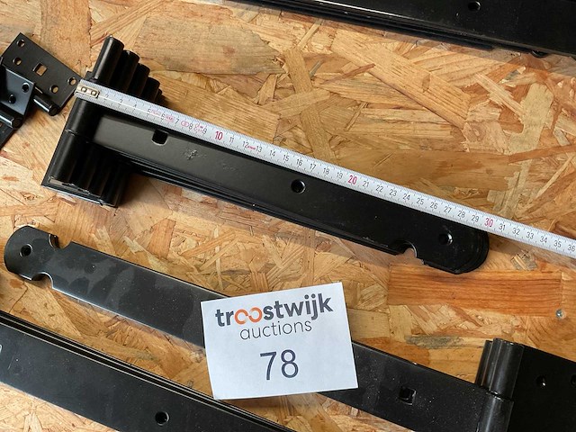 Zwarte scharnieren - afbeelding 4 van  7