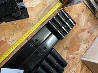 Zwarte scharnieren - afbeelding 3 van  5