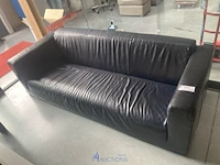 Zwarte sofa - afbeelding 1 van  3