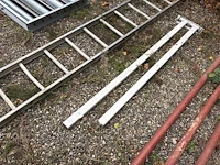 Zwenkbare arm voor bv wasdarm - afbeelding 2 van  3