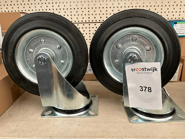 Zwenkwiel. (2x) - afbeelding 1 van  1