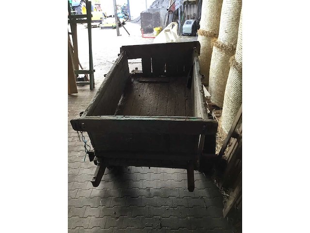 - - - oude boeren wagen - afbeelding 6 van  11