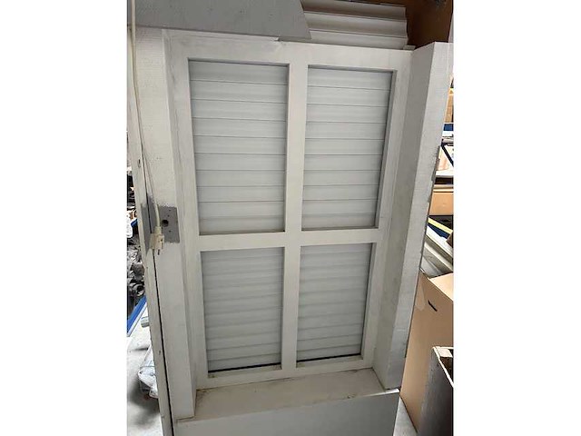 - - electronics - afbeelding 2 van  2