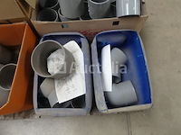 +- 100 pvc-ellebogen en koppelingen - afbeelding 8 van  12