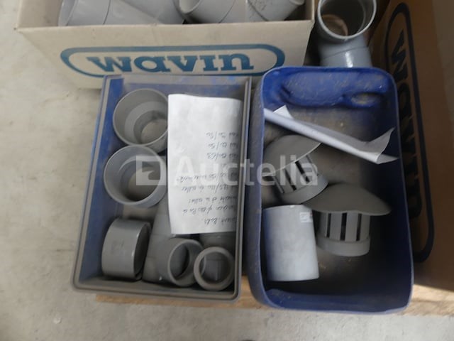 +- 100 pvc-ellebogen en koppelingen - afbeelding 11 van  12