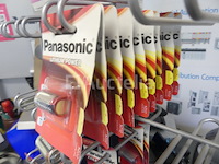 +- 27 pakketten batterijen en batterijen - afbeelding 1 van  9