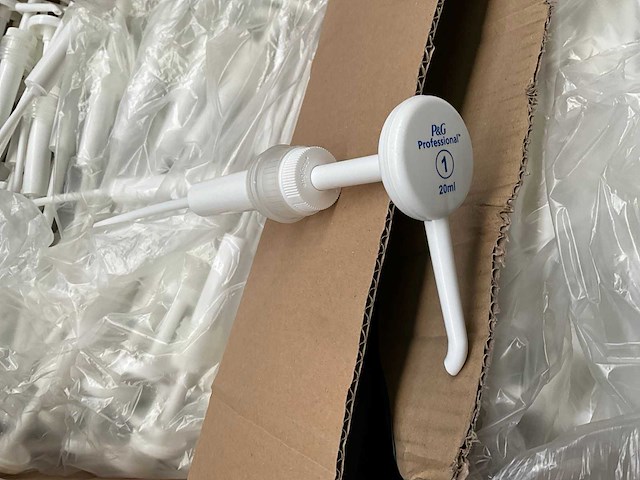 +/- 400 stuks pomp p&g professional 20 ml - afbeelding 2 van  5