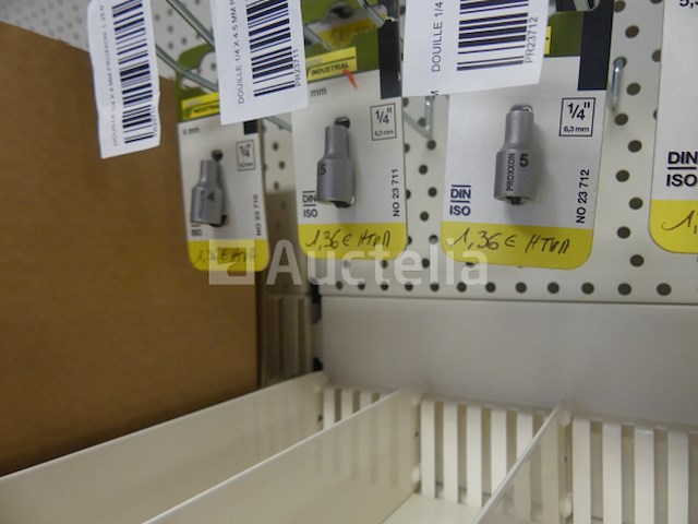 +- 65 sockets en adapter - afbeelding 10 van  12