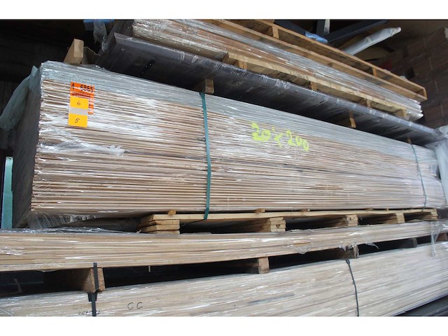 +- 68.40 m² eiken planchetten 20mm - afbeelding 4 van  7