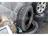 +- 8 aluminium velgen met banden - afbeelding 1 van  10