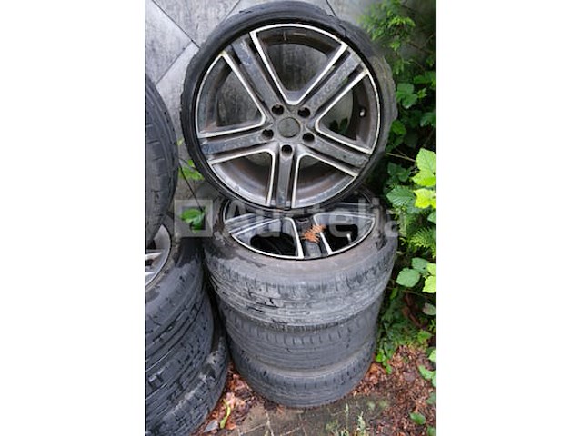 +- 8 aluminium velgen met banden - afbeelding 4 van  10