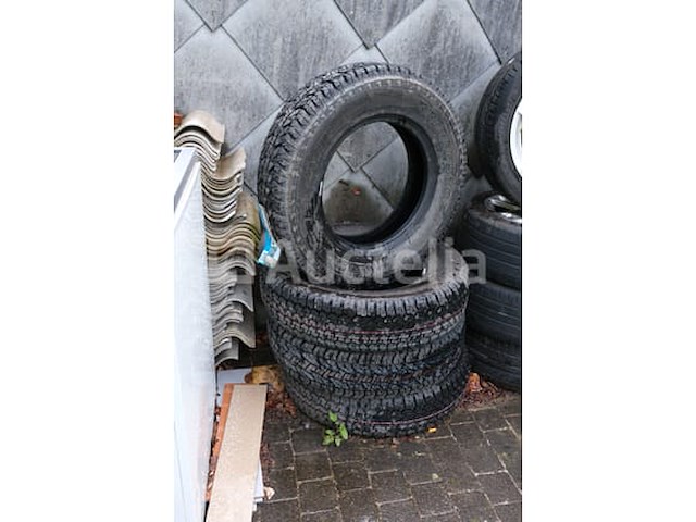 +- 8 aluminium velgen met banden - afbeelding 7 van  10