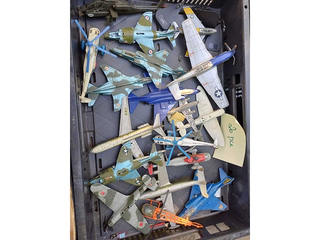 - collectie - modelauto's voor verzamelaars, dynky toys, corgi, solido, enzovoort... - afbeelding 2 van  18