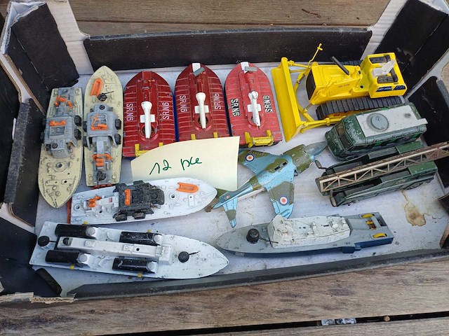 - collectie - modelauto's voor verzamelaars, dynky toys, corgi, solido, enzovoort... - afbeelding 7 van  18