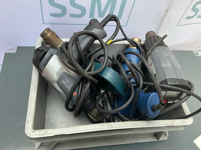 - diverse handgereedschappen - afbeelding 1 van  3