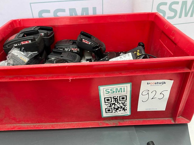 - diverse handgereedschappen - afbeelding 2 van  2