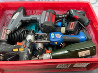 - diverse handgereedschappen - afbeelding 2 van  3