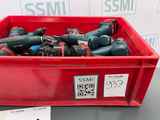 - diverse handgereedschappen - afbeelding 2 van  2