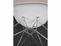 - eames stijl stoel - kantinestoelen (2x) - afbeelding 2 van  2