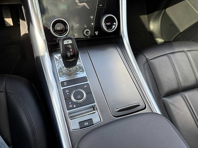 - land rover - range rover sport - 3.0 tdv6 - car - afbeelding 2 van  39