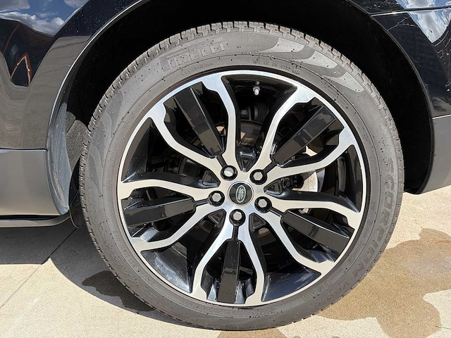 - land rover - range rover sport - 3.0 tdv6 - car - afbeelding 32 van  39