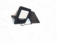 [01121s] solar 500 lumen led floodlight with remote control - afbeelding 7 van  9