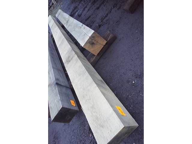 0,16 m³ eiken balk 200x200 - afbeelding 1 van  4