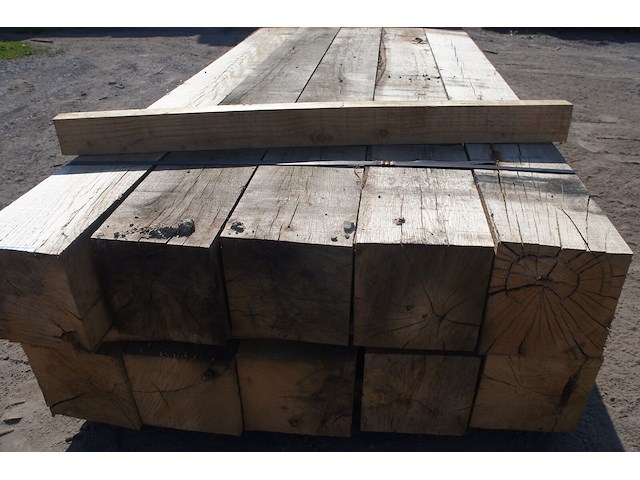 0,25 m³ eiken balken 200x200 - afbeelding 4 van  5