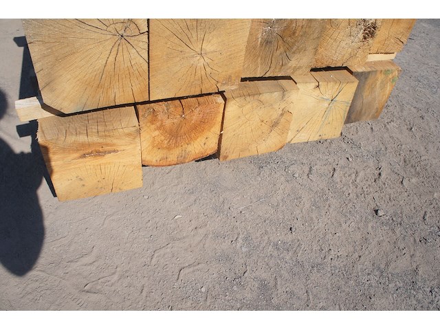 0,25 m³ eiken balken 200x200 - afbeelding 4 van  4