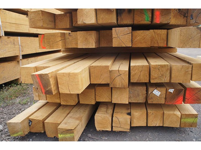 0,26 m³ eiken balken 100x100 - afbeelding 3 van  4