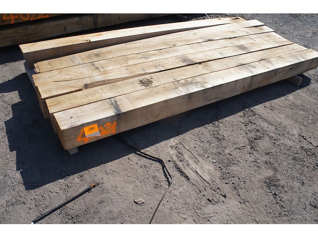 0,39 m³ eiken balken 150x150 - afbeelding 1 van  4