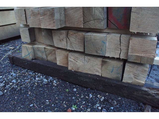 0,42 m³ eiken balken 120x120 - afbeelding 4 van  4