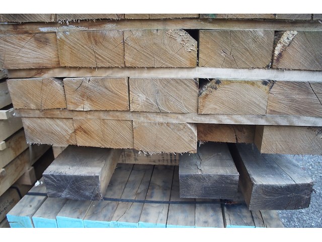 0,44 m³ industrieel eiken balken 100x200 - afbeelding 3 van  4