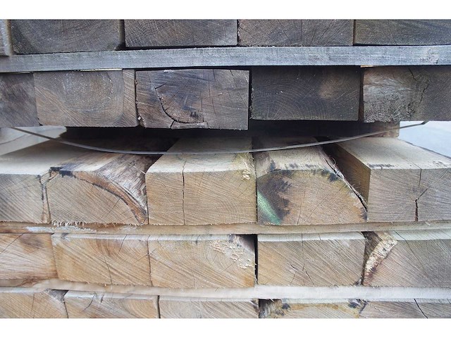 0,44 m³ industrieel eiken balken 100x200 - afbeelding 2 van  3