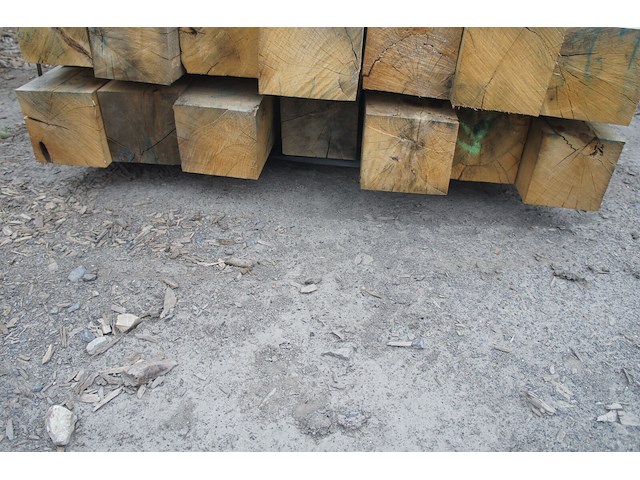 0,47 m³ eiken balken 150x150 - afbeelding 3 van  4