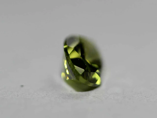 0,48 ct. marquise-vorm appelgroene kleur peridoot-edelsteen - afbeelding 8 van  13