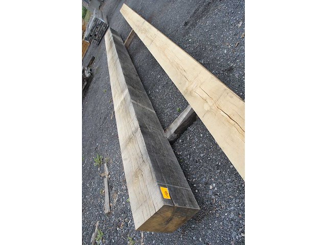 0,48 m³ eiken balk 300x300 - afbeelding 1 van  5