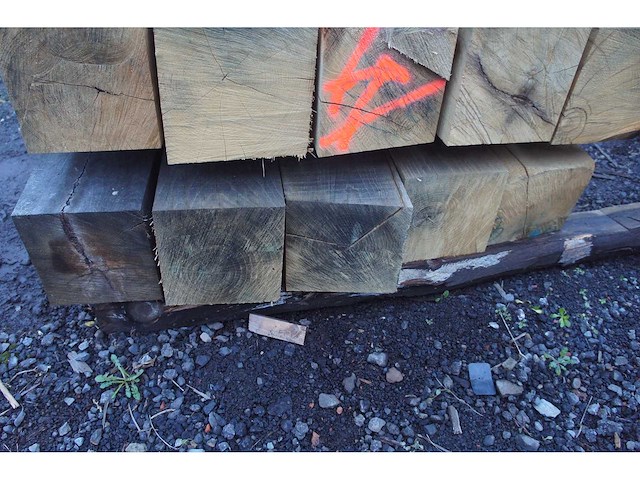 0,50 m³ eiken balken 200x200 - afbeelding 4 van  4