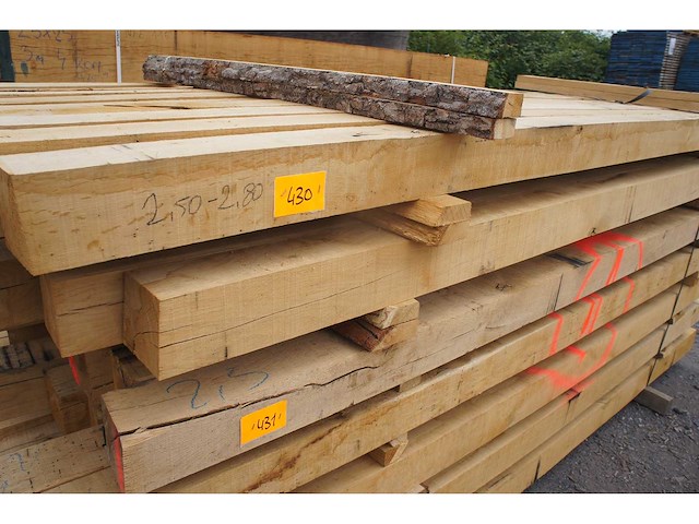 0,52 m³ eiken balken 100x100 - afbeelding 2 van  4