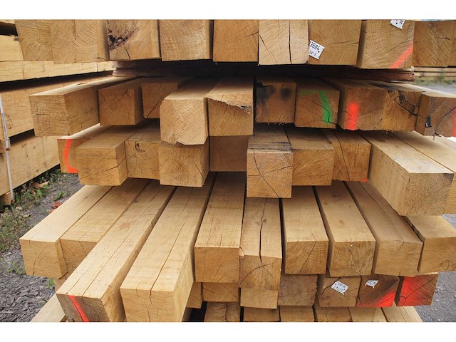 0,52 m³ eiken balken 100x100 - afbeelding 3 van  4