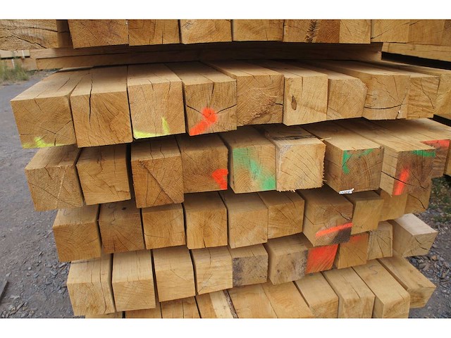 0,52 m³ eiken balken 100x100 - afbeelding 4 van  4